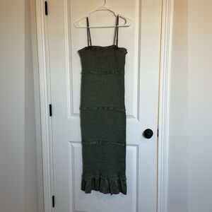 Mable Olive Smocked Midi Dress M | Ruffle Strap Bodycon Summer Dress Stretch